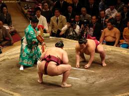 В Токио стартовал Большой турнир сумо