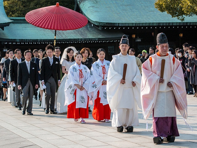Киото развивает новую нишу: свадебные церемонии для иностранцев