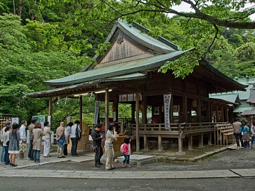 Храм Камакура-гу