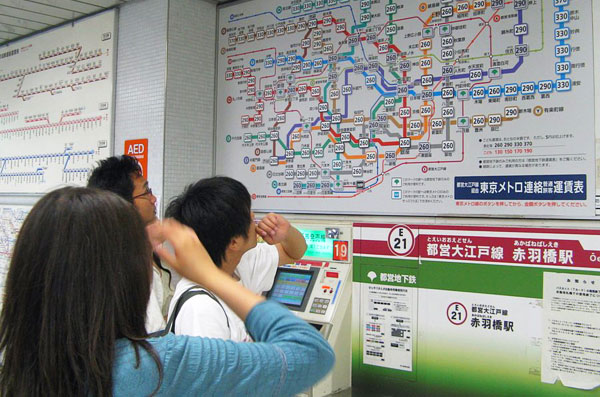 Навигационные приложения о Токийском метро для iPhone