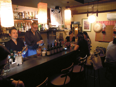 Будда, пиво и джаз. Японские монахи открыли бар в Токио
