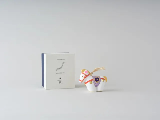 Год Лошади по-японски: Starbucks объединился с легендарной мастерской Киото