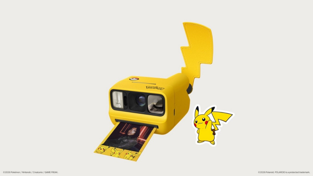Жёлтая камера Polaroid Go Gen 3 Pikachu Edition с ремешком-хвостом