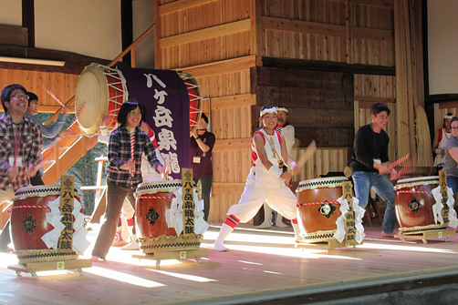 Сакура и скрытая Япония