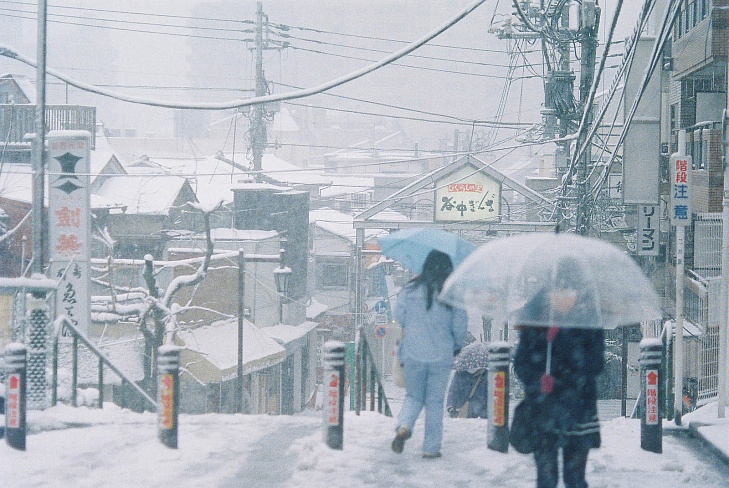 Первый снег в этом сезоне выпал в Токио накануне Нового Года