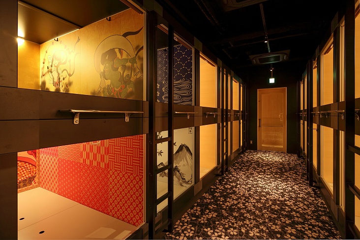 Осака: новый капсульный отель в тематике ниндзя и гейш 