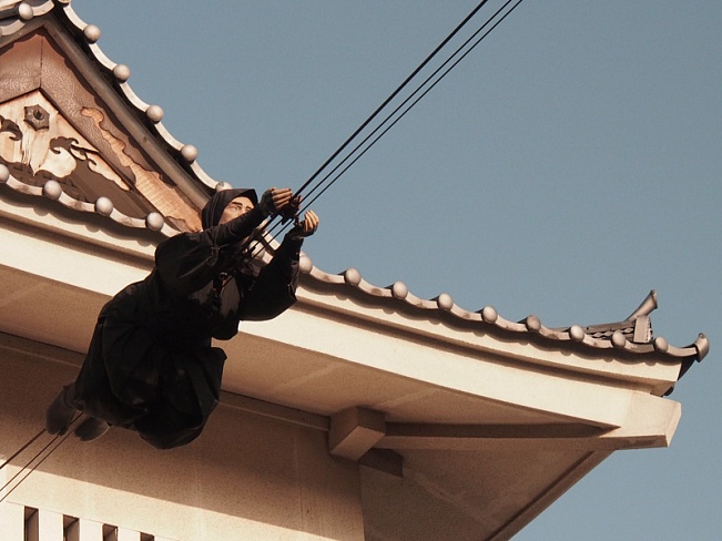 В Осаке пойман 74-летний грабитель в костюме ниндзя