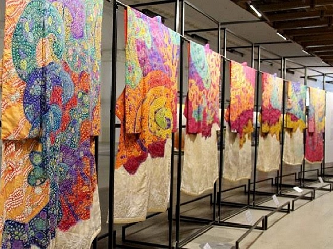 Коллекция кимоно японского художника Итику Кубота завершила гастроли по странам Европы и Азии и вернулась на родину.