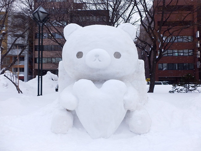 В Саппоро открылся ежегодный снежный фестиваль