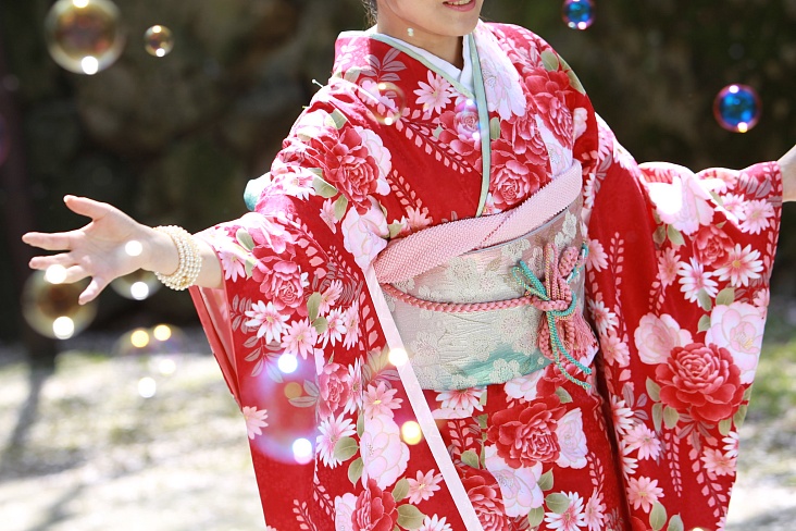 Японские власти защитили кимоно от Ким Кардашьян