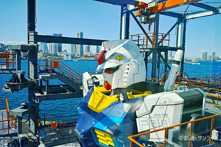 Гигантский Gundam робот в Йокогаме