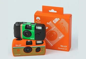 Beams Japan и Fujifilm выпустили совместную плёночную камеру