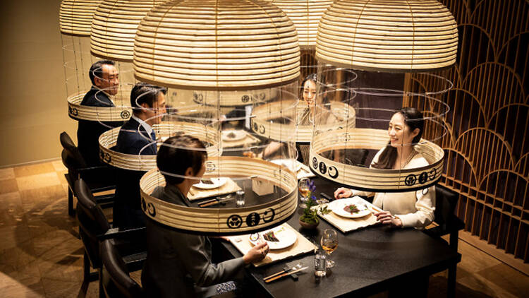 Hoshinoya Tokyo: Зачем быть окруженным фонарями, если ты сам можешь им стать
